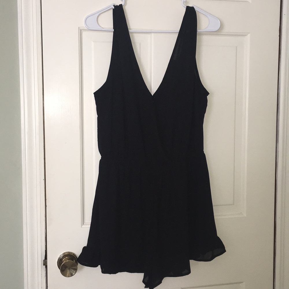 ASTR Black Romper size Medium